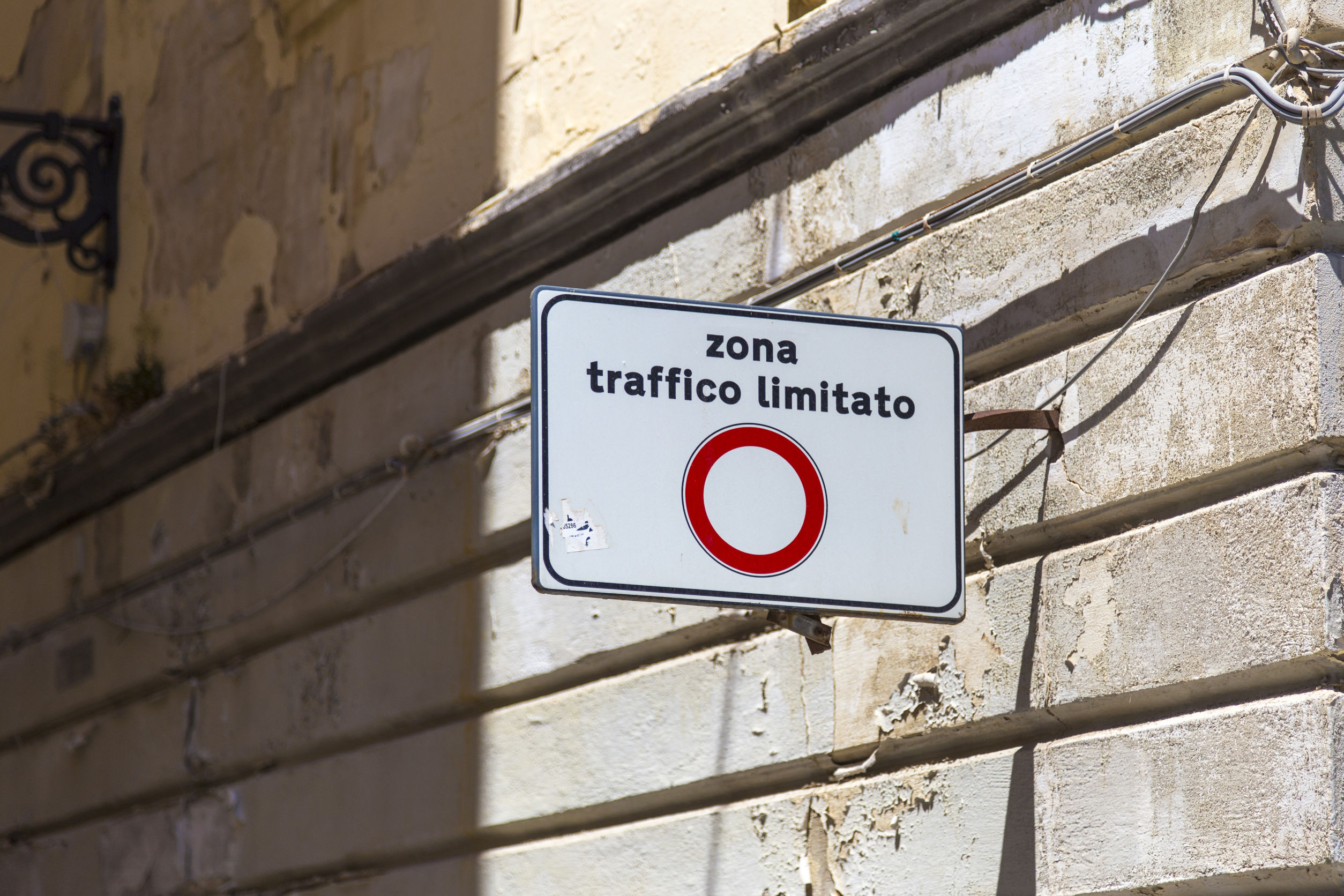 Zona traffico limitato multe nulle senza segnali