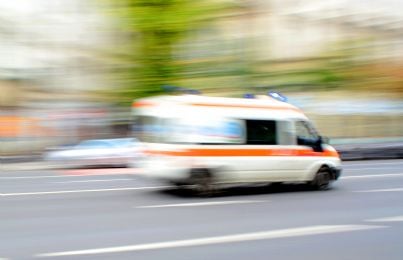 ambulanza che corre