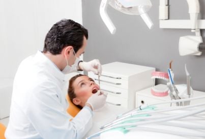 dentista id10441